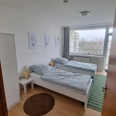 With Balcony In דירה *
