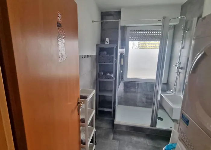 Lejlighed With Balcony In Mönchengladbach