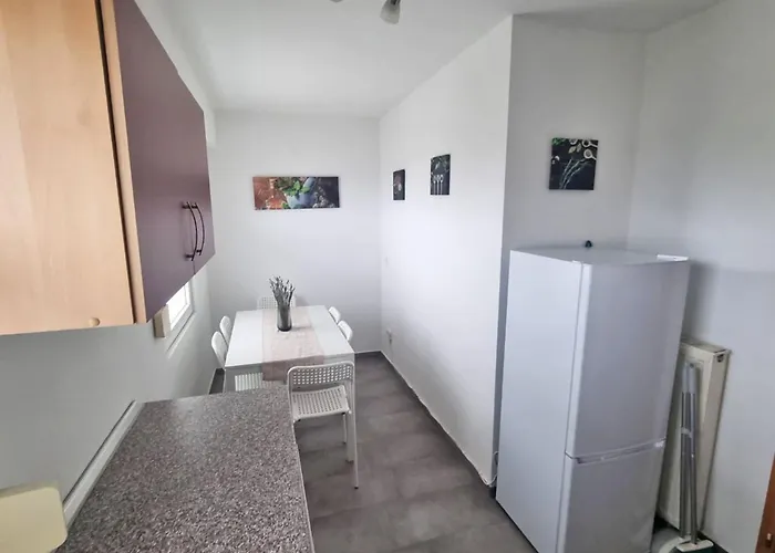 With Balcony In * Mönchengladbach